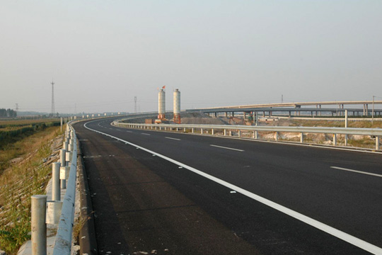 张石公路三号地（冀蒙界）至张北高速公路L7标段